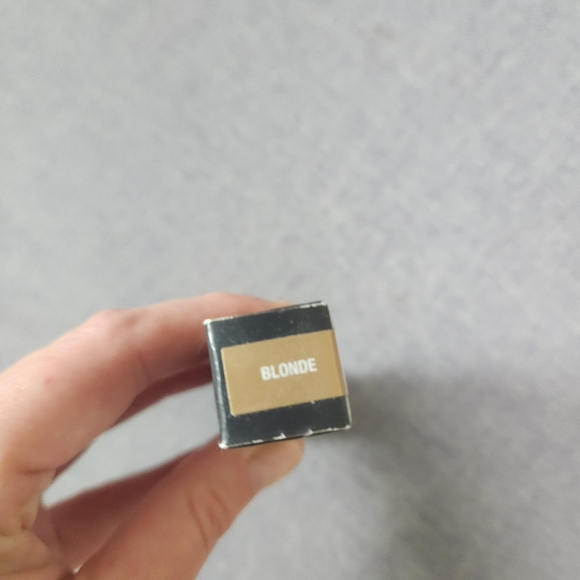 Eyebrow gel - Picture 2 of 2